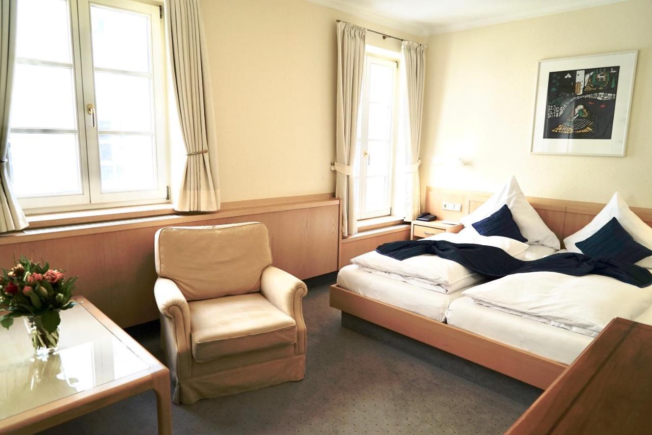 Hotel Alte Post มินเดิลไฮม์ ภายนอก รูปภาพ